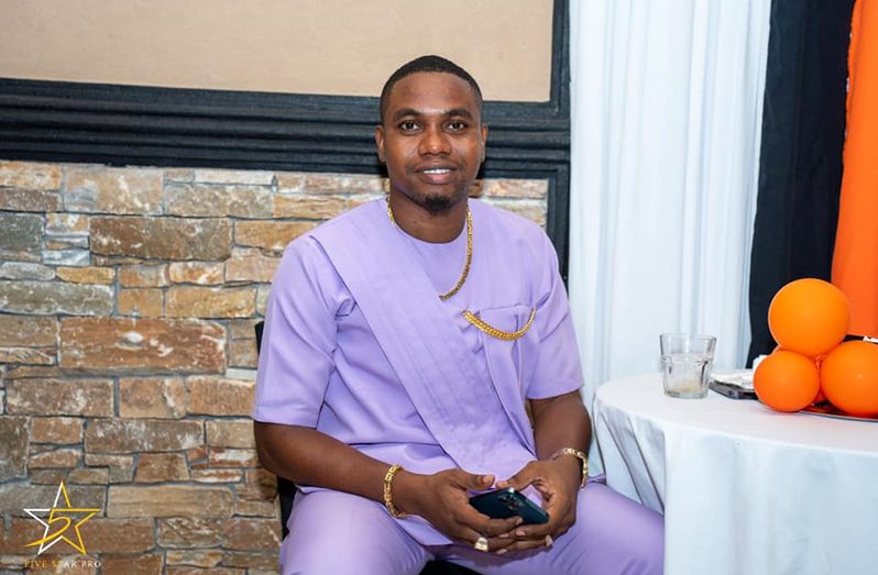 Journalist Leroy Smith