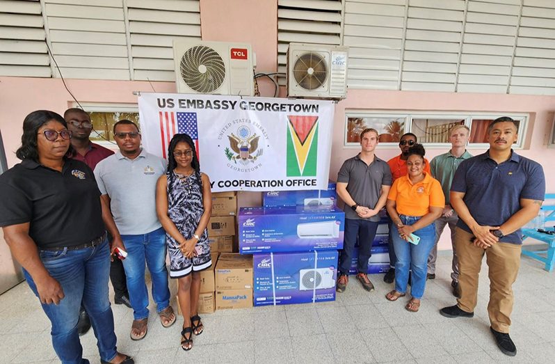 : US Embassy representatives present air-conditioning units to Linden Hospital Complex