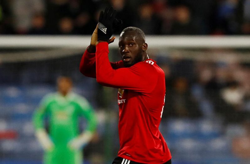 Manchester United's Romelu Lukaku applauds the fans as he is substituted off for Eric Bailly. (Action Images via Reuters/Jason)