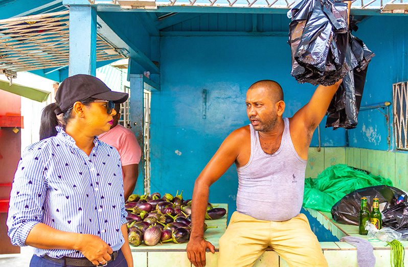 Minister of Local Government and Regional Development Sonia Parag and councillors interacting with vendors of the Stabroek Market during their walkabout (Photos: Shaniece Bamfield)