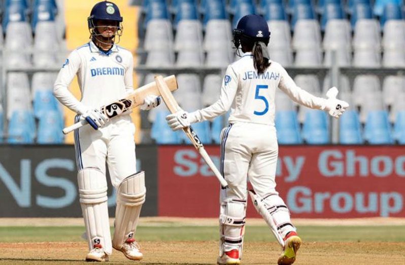 Smriti Mandhana hit the winning runs for India with a four off Australia's Jess Jonassen