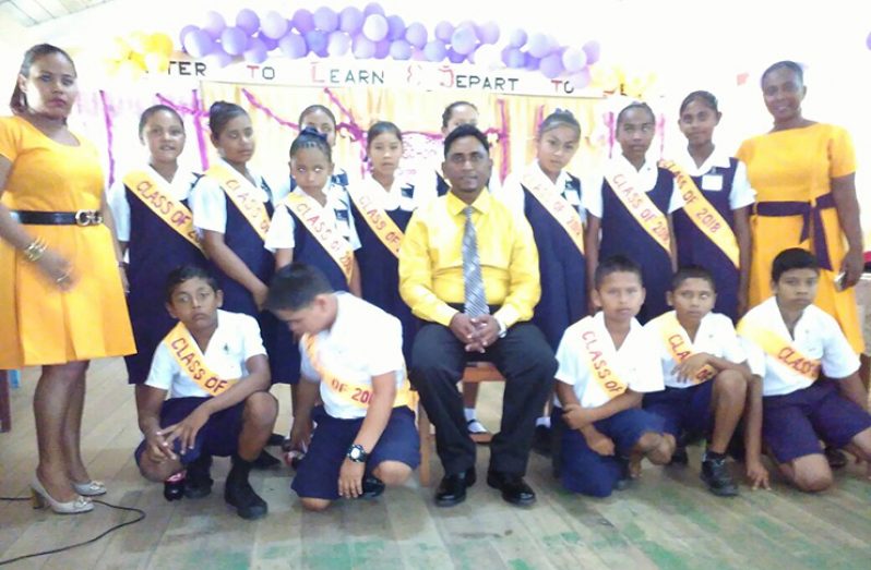 The graduating class of the Mashabo Primary School.