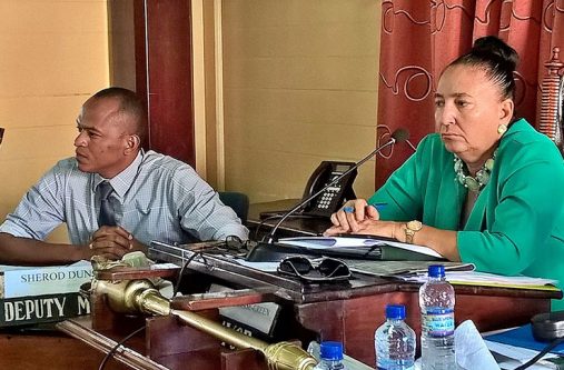 Mayor Patricia Chase-Green at odds with her deputy, Sherod Duncan, at yesterday’s meeting.