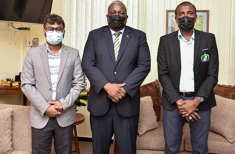 Acting President, Brigadier (Ret'd) Mark Phillips and Mayor of Georgetown, Ubraj Narine and his deputy Alfred Mentore at the Office of the Prime Minister during their meeting on Monday (Office of the Prime Minister photo)