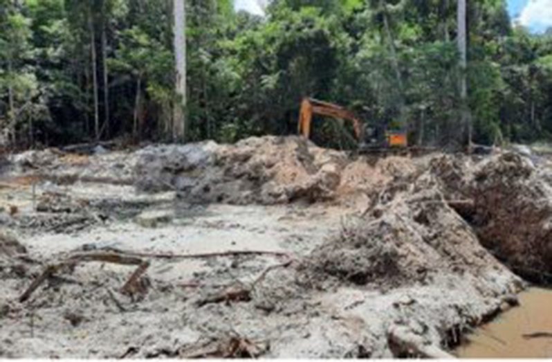 Illegal mining found within the buffer zone on the other side of Siparuni River