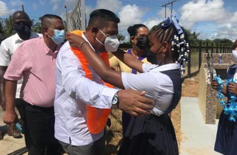 Agriculture Minister, Zulfikar Mustapha receives a warm welcome at the Leeds Primary School (DPI photo)