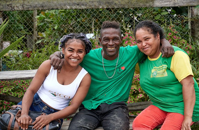 Steve Richmond, his wife, Tiffany Rudder and their daughter, Ashmaley
Richmond