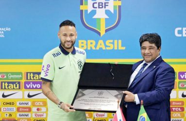 Neymar was presented with an award for surpassing Pele's record by his country's football federation after the game