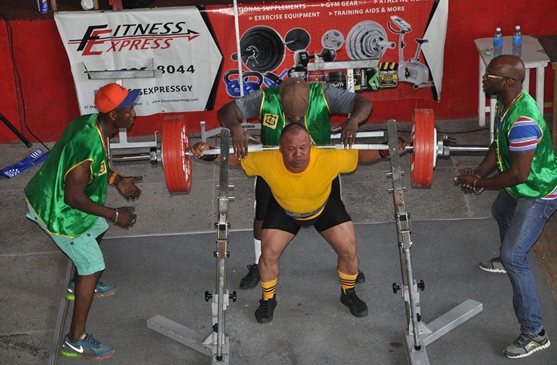 Nigel Phillips competing at the Raw Nationals in 2016, he placed 2nd at Critchlow Labour College to Carlos Petterson-Grifith in the 93ks Class.