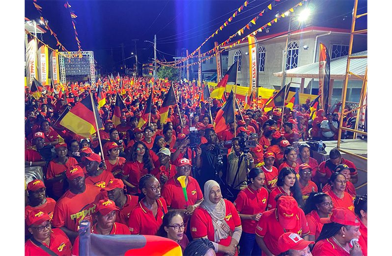 A section of Thursday’s large gathering at Novar, Mahaicony (Naomi Parris photo)