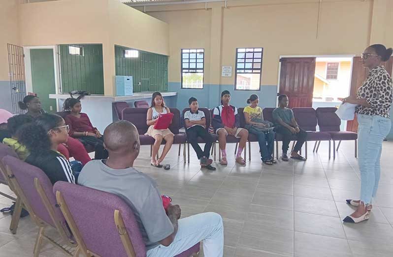 Youths participating in the Onderneeming Youth Mentorship Circle