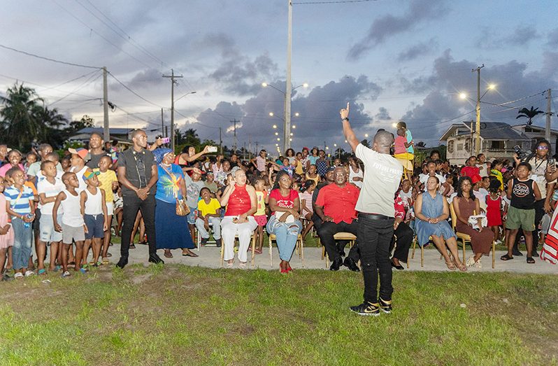 Hundreds of children received gifts and toys from Prime Minister Brigadier (ret’d) Mark Phillips (Abel Harris photos)