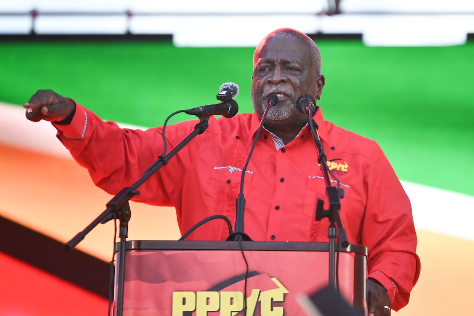 Prime Minister (Ret’d) Brigadier Mark Phillips ( Delano Williams photos)