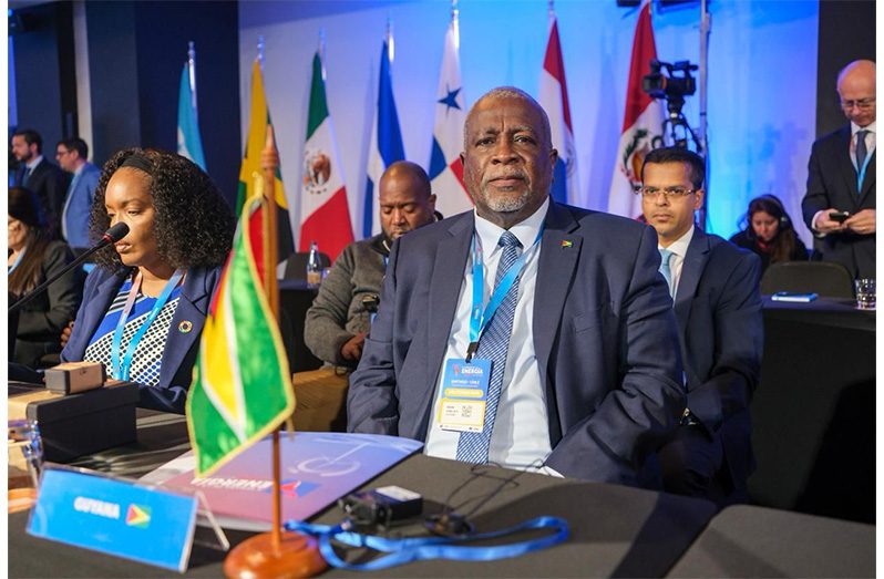 Prime Minister, Brigadier (Ret’d) Mark Phillips; head of the Guyana Energy Agency (GEA), Dr Mahender Sharma and other Guyanese officials (OPM photos)