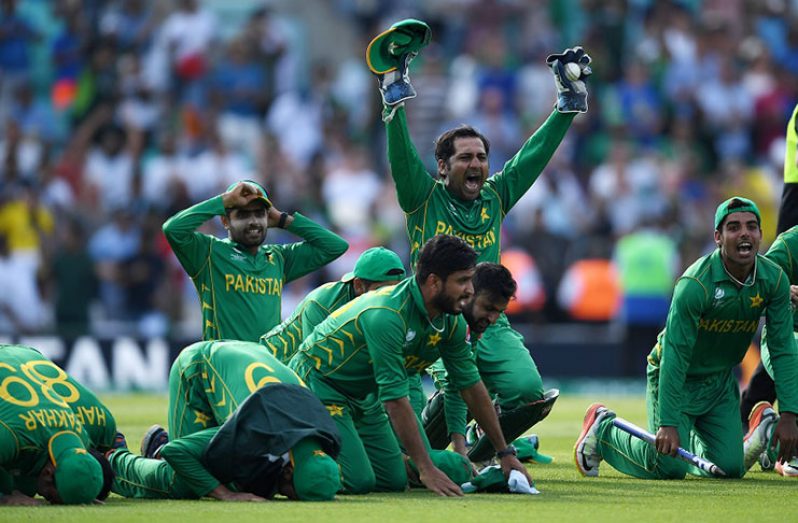 Pakistan  followed  up  their victory with yet another memorable celebration as the team lined up to perform the sajdah ©Getty Images)