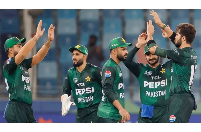 Pakistan's victory means they will play India again on Sunday