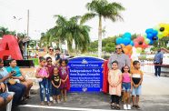 First Lady Arya Ali, her sons Zayd and Ilan alongside Regional Chairperson Vilma De Silva, and other children at the commissioning of the Independence Park in Anna Regina