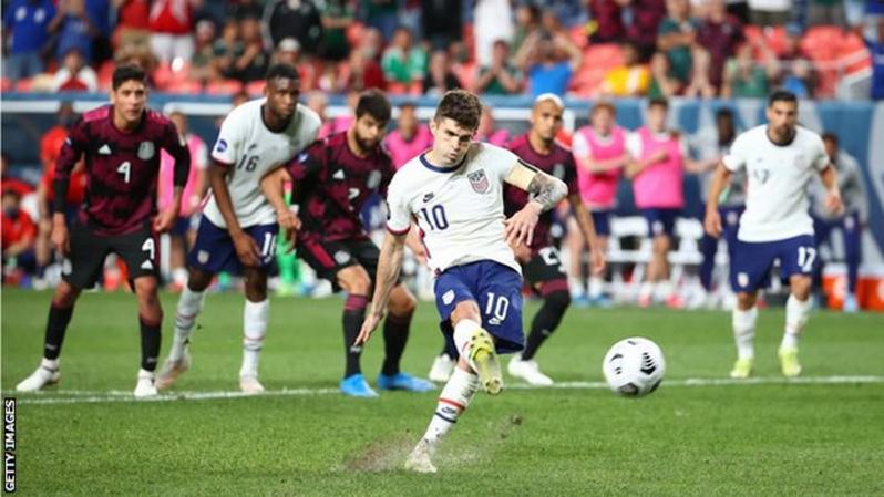 Christian Pulisic scored his winning penalty in extra time after he was fouled by Carlos Salcedo.
