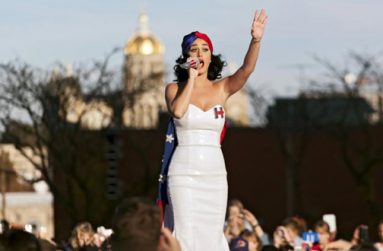 Katy Perry performs for supporters of U.S. Democratic presidential candidate Hillary Clinton at a rally before the Jefferson-Jackson Dinner in Des Moines, Iowa October 24, 2015.