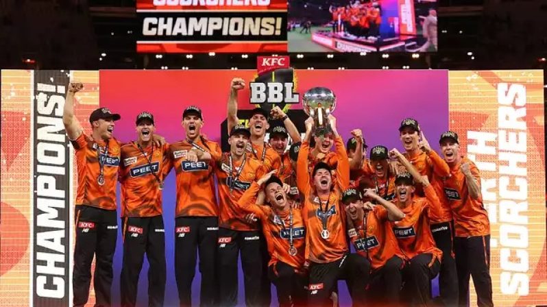 Perth Scorchers beat Sydney Sixers for the third time in BBL finals.