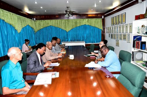 President David Granger and a team of ministers, including Minister of Communities, Ronald Bulkan; Attorney General and Legal Affairs Minister, Basil Williams and Minister of State Joseph Harmon, discussing the parking meter project with city Mayor Patricia Chase-Green and Town Clerk, Royston King