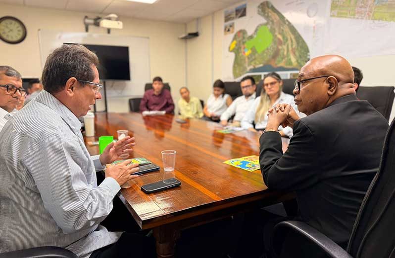 Minister of Public Works, Bishop Juan Edghill, in discussion with the chamber delegation during which representatives outlined the areas of interest and technical capabilities of their members, while also examining potential avenues for Colombian companies to participate in Guyana’s ongoing development