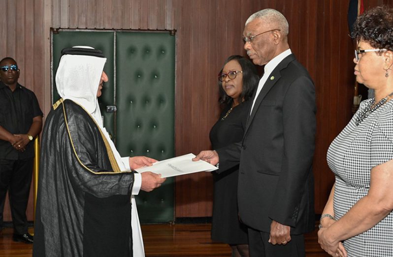 His Excellency Ahmed Ibrahim Abdulla Al-Abdulla, Non-Resident Ambassador of the State of Qatar presenting his Letters of Credence to President David Granger. Also photographed are Minister of Foreign Affairs, Dr. Karen Cummings (left) and Director-General, Ministry of Foreign Affairs, Ambassador Audrey Waddell (right).