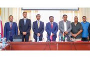 Senior Finance Minister, Dr. Ashni Singh, (centre) flanked by the Qatari Government delegation and Minister of Agriculture, Zulfikar Mustapha, and other senior officials from the Ministries of Finance, Foreign Affairs, and Agriculture