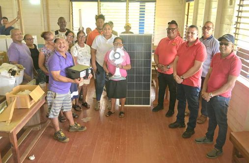The distribution exercise was led by Minister of Housing and Water, Collin Croal, alongside Regional Chairman Brentnol Ashley and Regional Executive Officer Sewchand