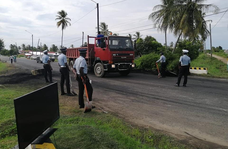 This road which was blocked and cleared on Monday, thereby allowing for the resumption of a free flow of traffic
