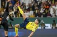 40-year-old Ronaldo scores stunning overhead kick