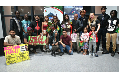 Rosanna Fung along with family and friends at the airport (PHOTO: CJIA)