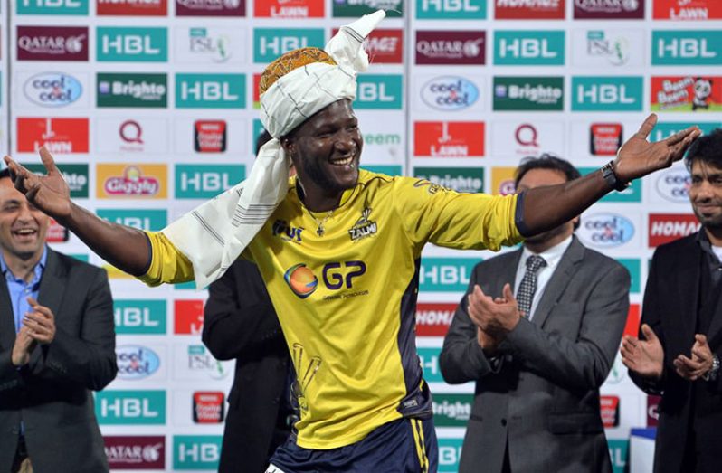 Darren Sammy soaks up victory adulation from the Lahore crowd in  the final Lahore .