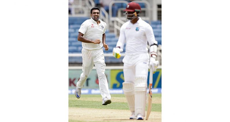 R Ashwin beat Marlon Samuels in flight to have him caught for 37.