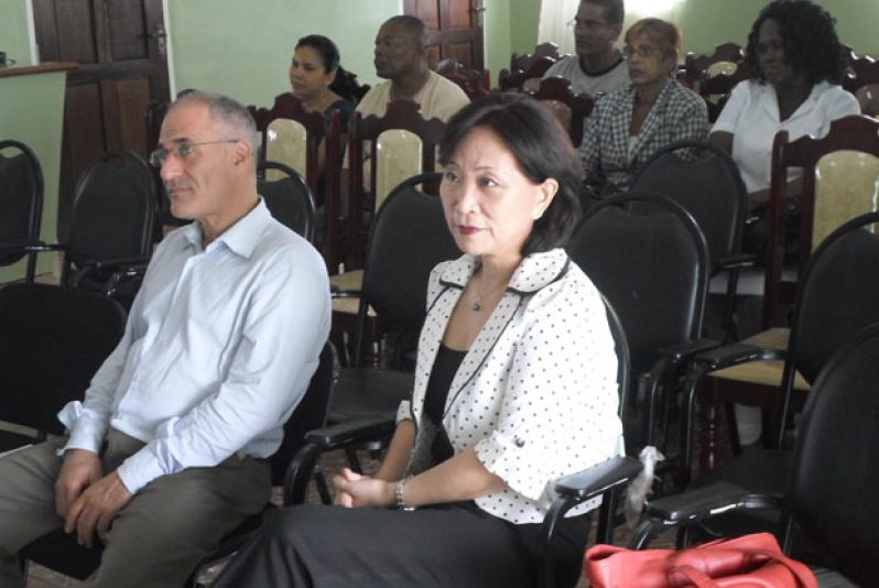 Dr. Peter Cohen and Dr. Malhi Cho at the commissioning ceremony for the health facility at Haags Bosch sanitary landfill site.