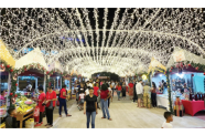 The First Lady’s Christmas Market at the Kingston Seawall Esplanade
opened on Thursday with a night of caroling to get Guyanese in that
Christmas mood. Holiday shopping can be done at the venue between
17:00hrs to midnight, daily, until Sunday (Tourism Guyana photo)