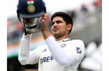 Shubman Gill brings up his century in 'brave' innings.