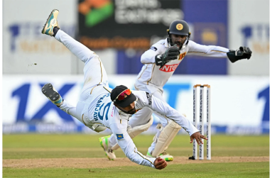 Dhananjaya de Silva takes a stunning catch at slip•Aug 16, 2026•AFP/Getty Images