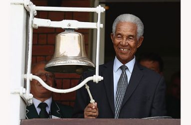 Gary Sobers rings the Lord's bell in memory of Muhammad Ali, on the second day of the third Test between England and Sri Lanka at Lord’s. (Getty Images)
