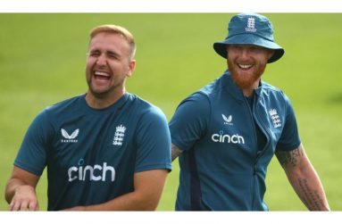 Ben Stokes (right) trained with the England one-day team in Cardiff on Thursday
