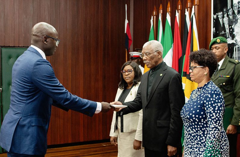 Ambassador Extraordinary and Plenipotentiary of Suriname to Guyana, Ebu Rohno Jones, presenting his Letters of Credence to President David Granger (Samuel Maughn’s Photo)