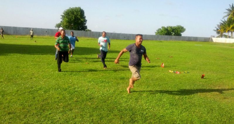 Police Officers from ‘D’ Division taking part in a race on Sunday.