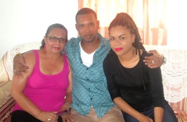 With her children Tawanda and Francine
