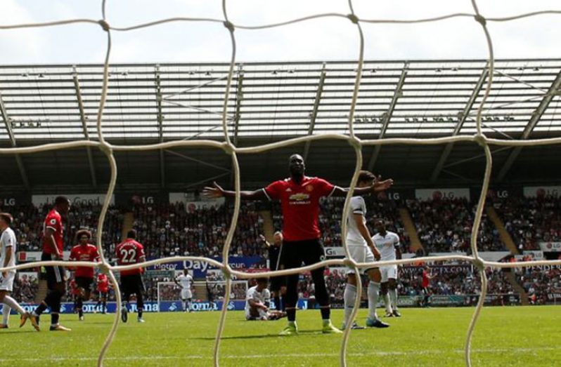 Manchester United's Romelu Lukaku celebrates scoring their second goal Action Images via Reuters/Andrew Boyers