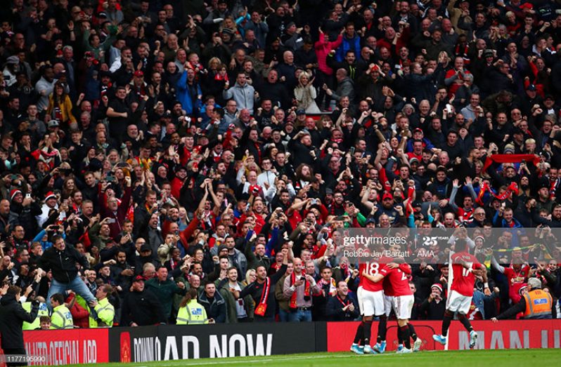 United have received approval to install 1,500 barriers at Old Trafford (Photo by Robbie Jay Barratt - AMA/Getty Images)