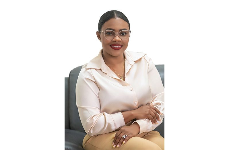 Alicia Hunte-Benjamin(Delano Williams)