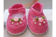 A pair of baby shoes