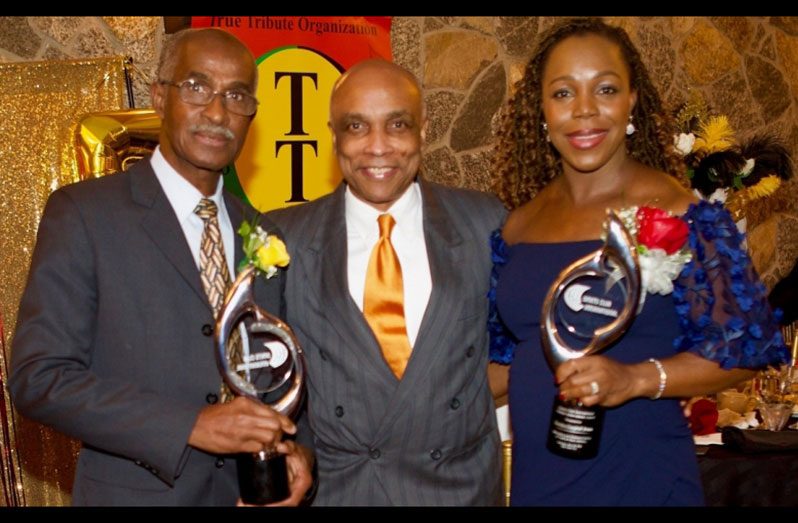 JOA president Christopher Samuda flanked by the honourees Veronica Campbell-Brown  at right and Donald Quarrie(left) in New York on Saturday night. Mr Samuda was guest speaker at the gala hosted by Comets Club International.