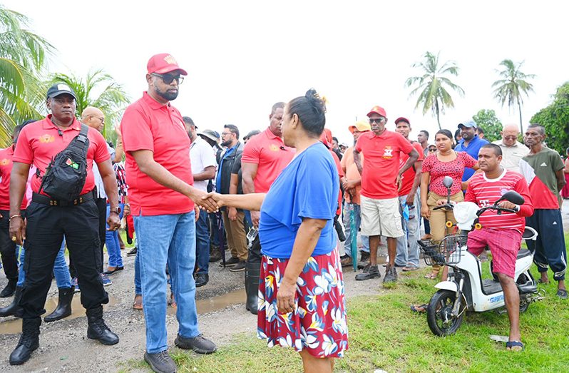 President Irfaan Ali conducted a walkabout exercise in Zeelugt (Old Scheme and Railway View) and Meten-Meer-Zorg, Region Three during which he addressed several issues. He was accompanied by Minister of Public Works, Juan Edghill, and Minister of Local Government and Regional Development, Sonia Parag (DPI photos)