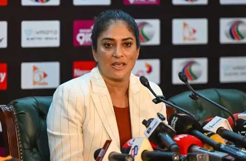 WCA president Sthalekar urges CWAB and the BCB to work together to tackle payment issues and improve the BPL's reputation among overseas cricketers.